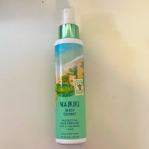 Waikiki Beach Coconut